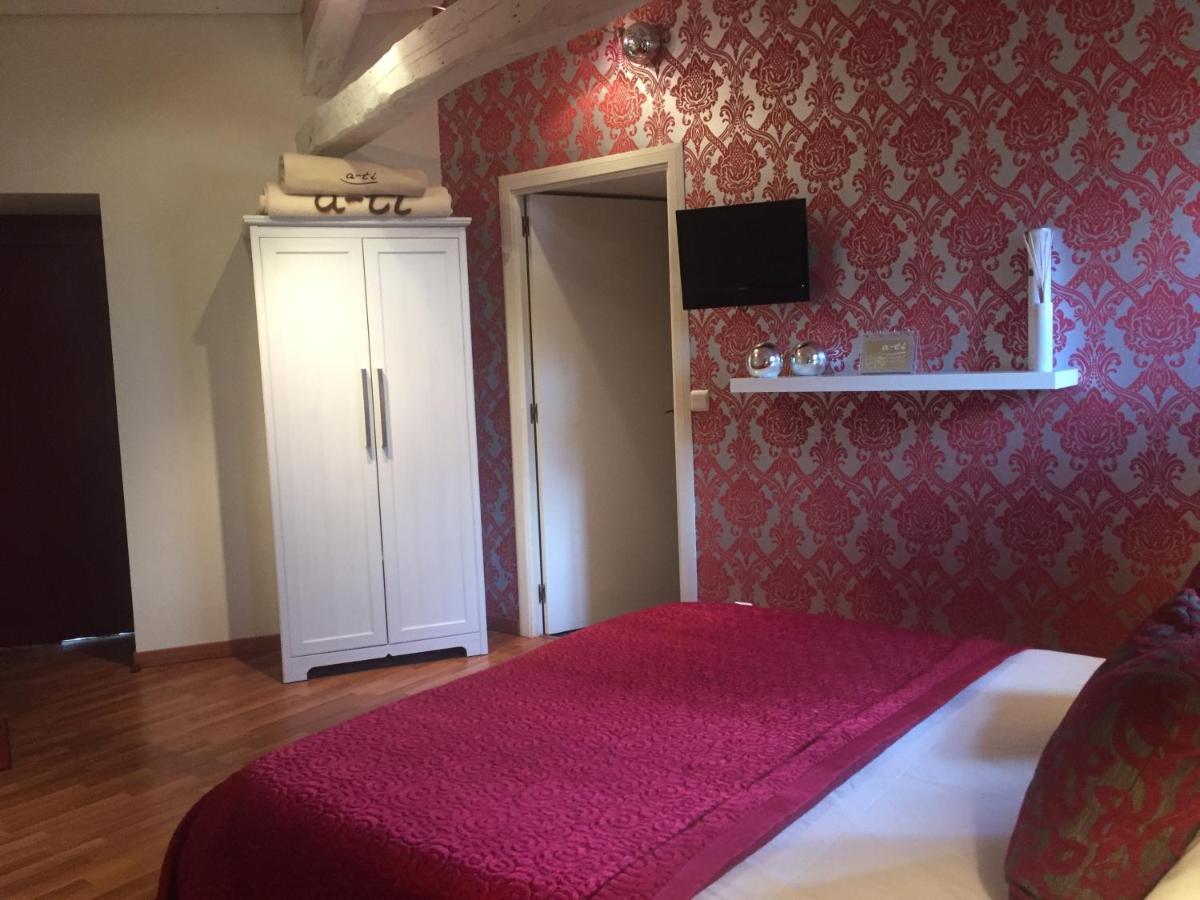 B&B A Ti Valderrey Buitenkant foto