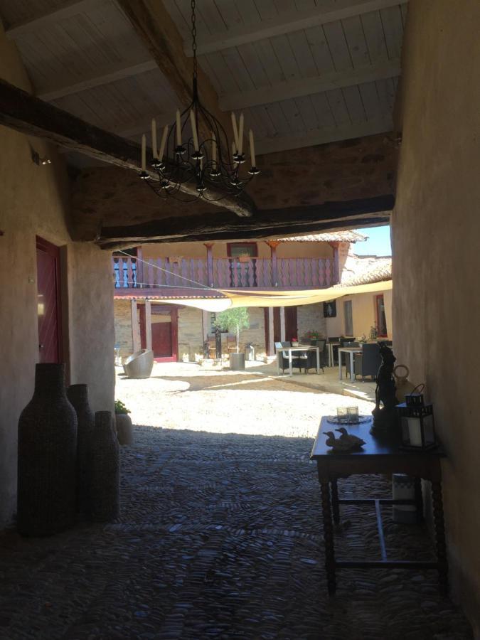 B&B A Ti Valderrey Buitenkant foto